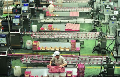 中國飲料界的"現金奶牛":靠名字火了20年,1款產品賣出100億