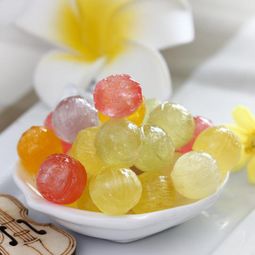 春天就是甜蜜時(shí)刻,女生最愛的糖果秀